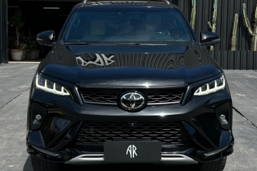HILUX SW4