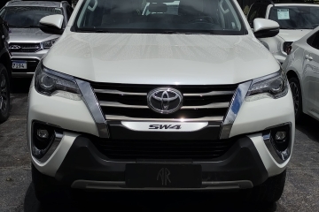 HILUX SW4